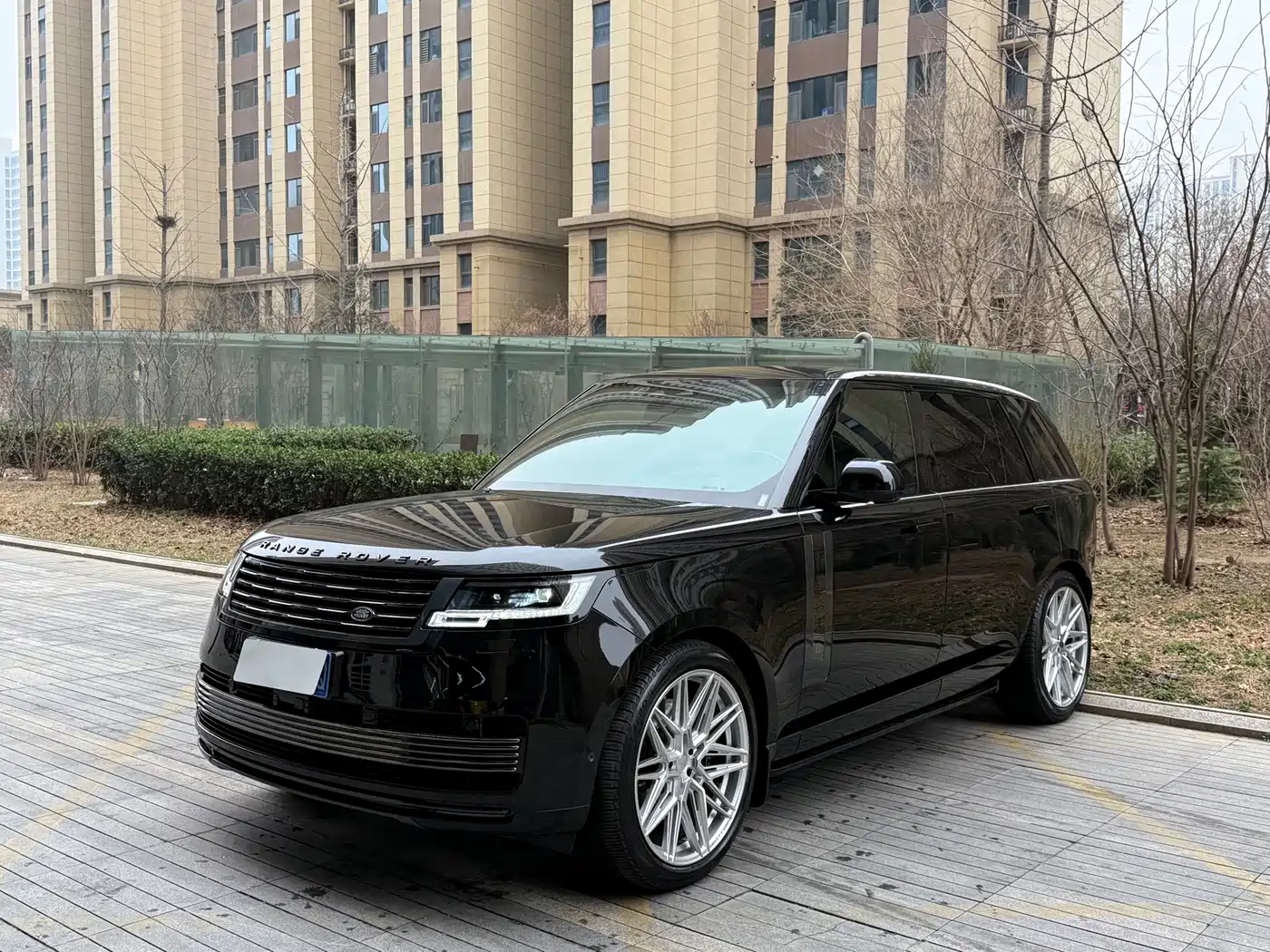 Land Rover Range Rover 2023 3.0 L6 400PS Exemplary Long Wheelbase фото 2