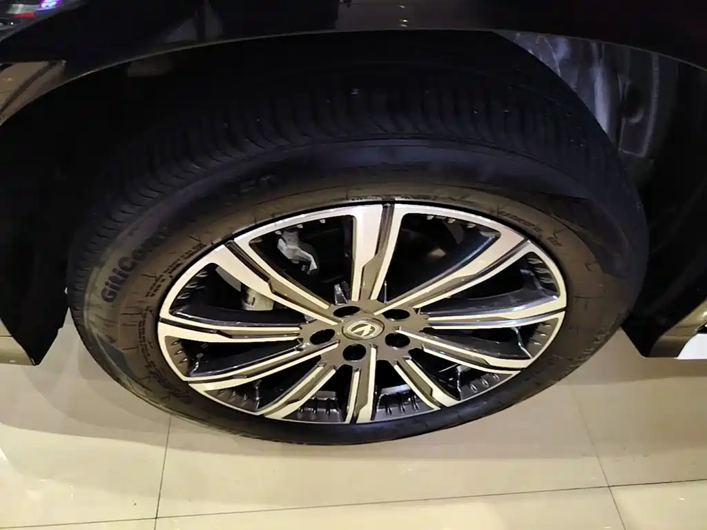 Фото 23 - Changan CS75 PLUS