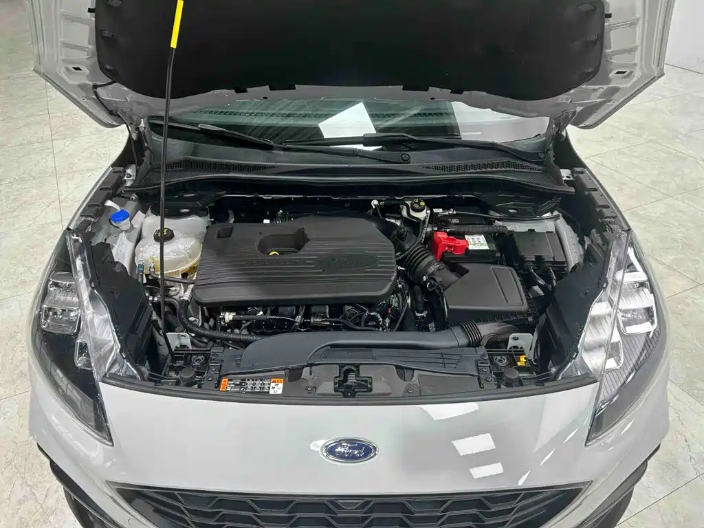 Ford Escape 2023 2024 Model EcoBoost 245 4WD ST-Line Pro