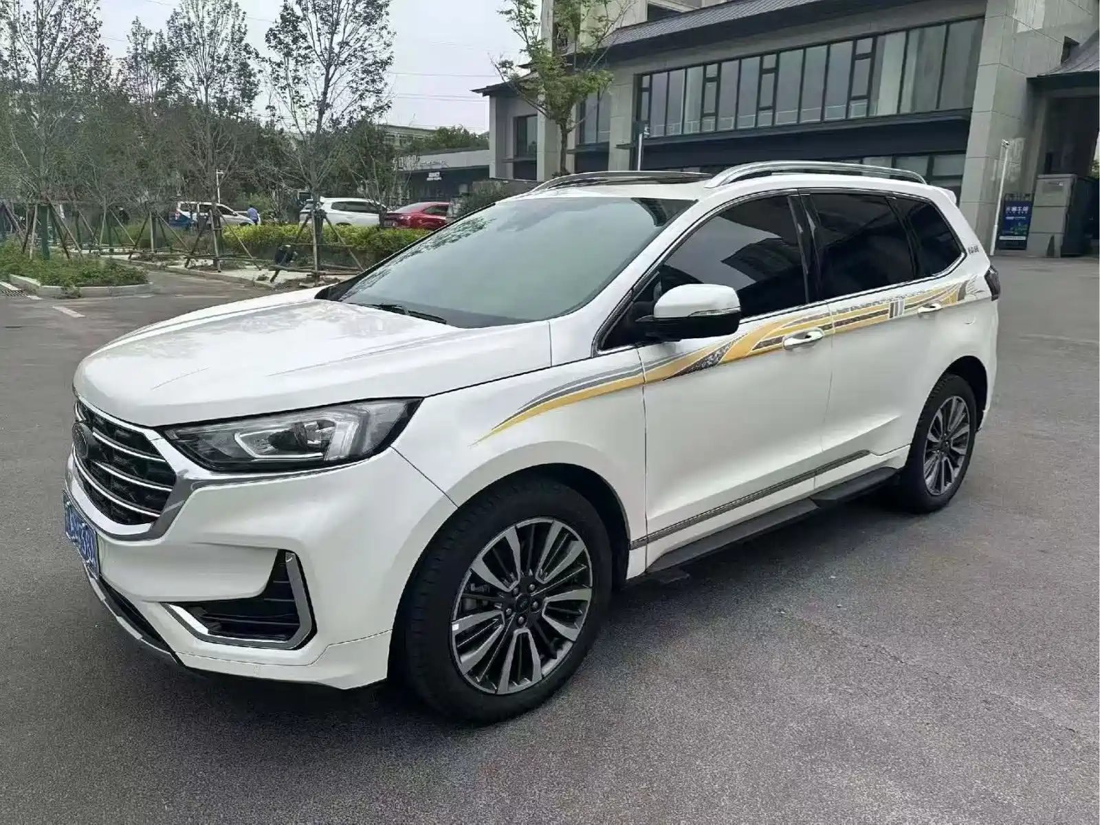 Фото 3 - Ford Edge