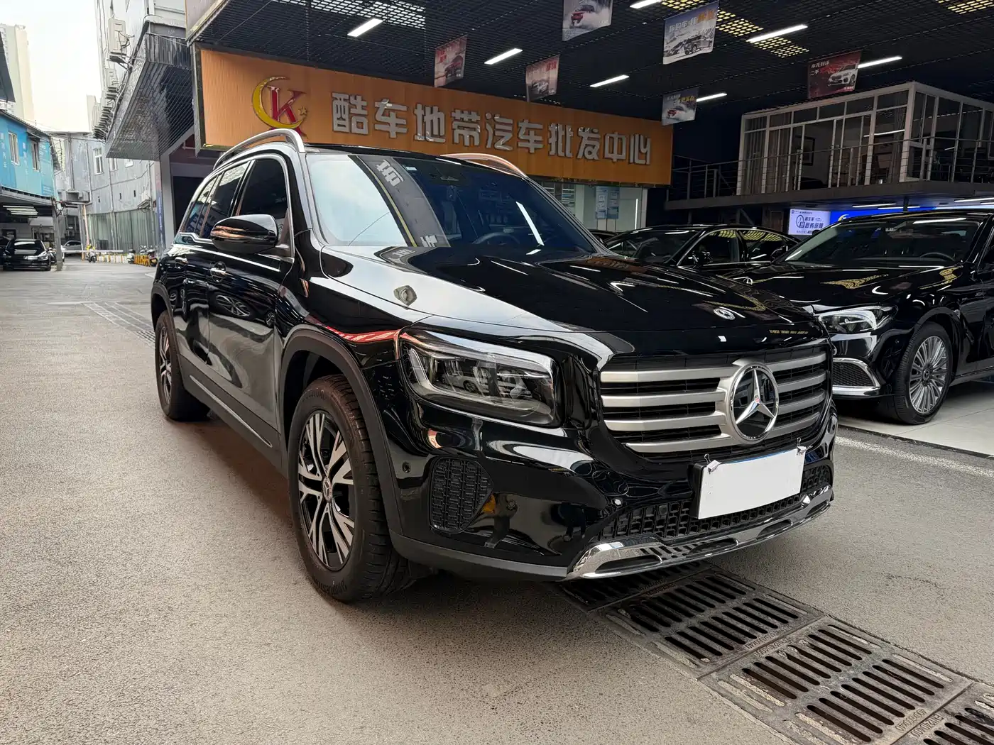 Mercedes-Benz GLB 2024 Facelift GLB 220 Dynamic фото 2