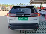 Фото 4 - Toyota Wildlander