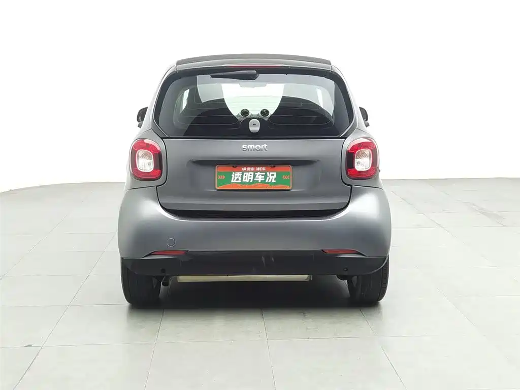 smart fortwo 2018 1.0L 52kW Hardtop Agile Edition China V фото 4
