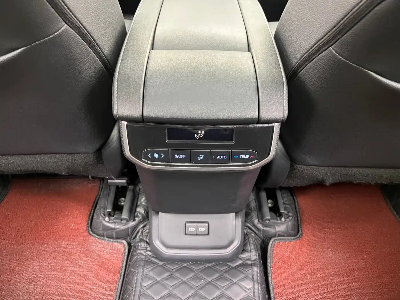 Toyota Highlander 2022 Model Dual Engine 2.5L 4WD Premium Edition 7-Seater фото 15