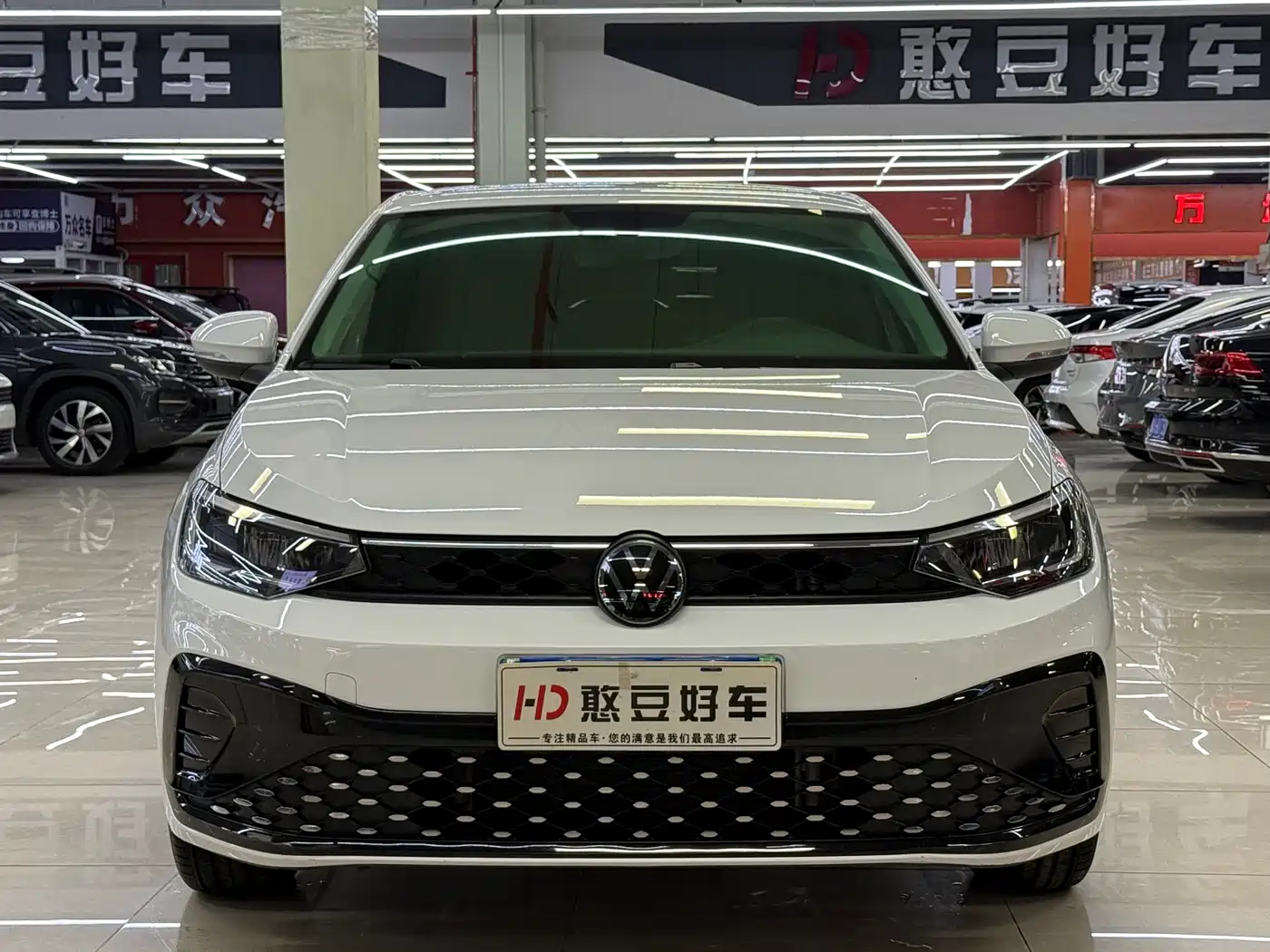Volkswagen Lavida 2023 New Sharp 1.5L Auto Premium Edition фото 16