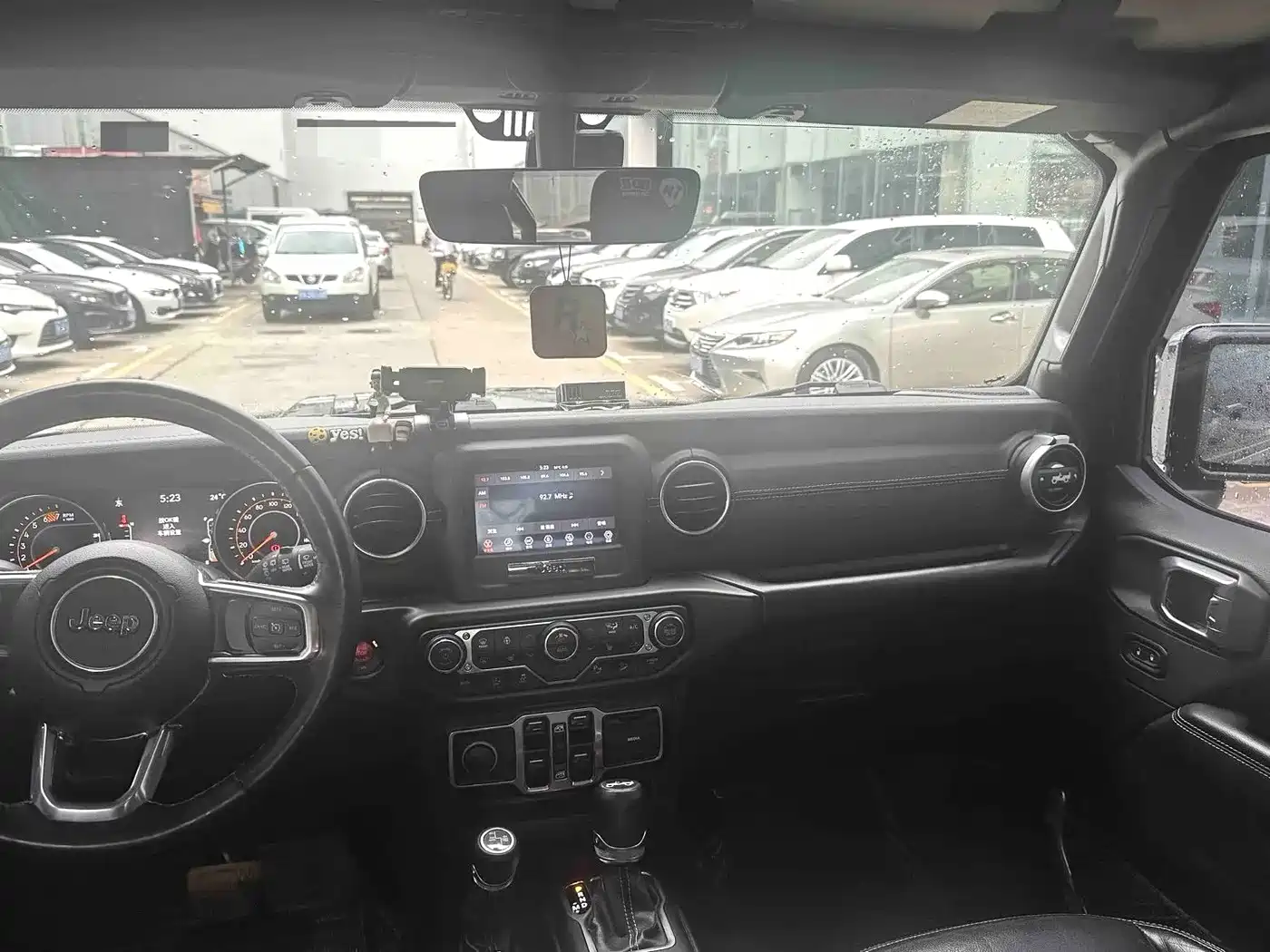 Фото 8 - Jeep Wrangler
