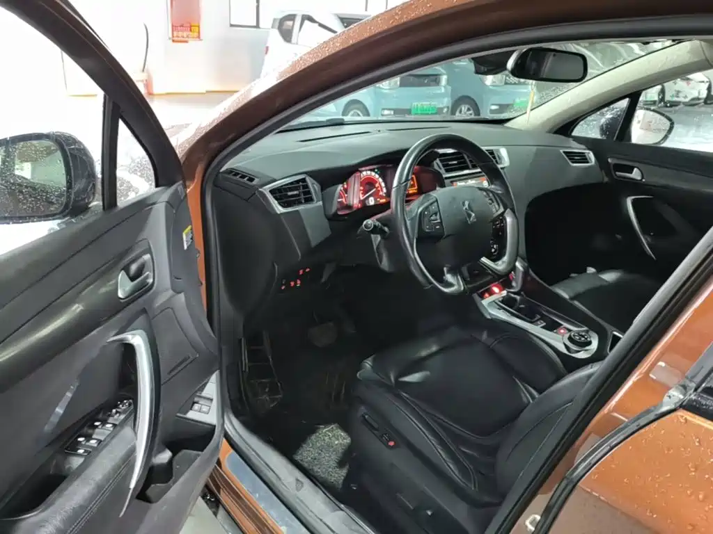 DS 6 2017 2016 1.6T Luxury THP160