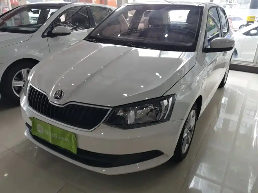 Photo 2 - Škoda Fabia