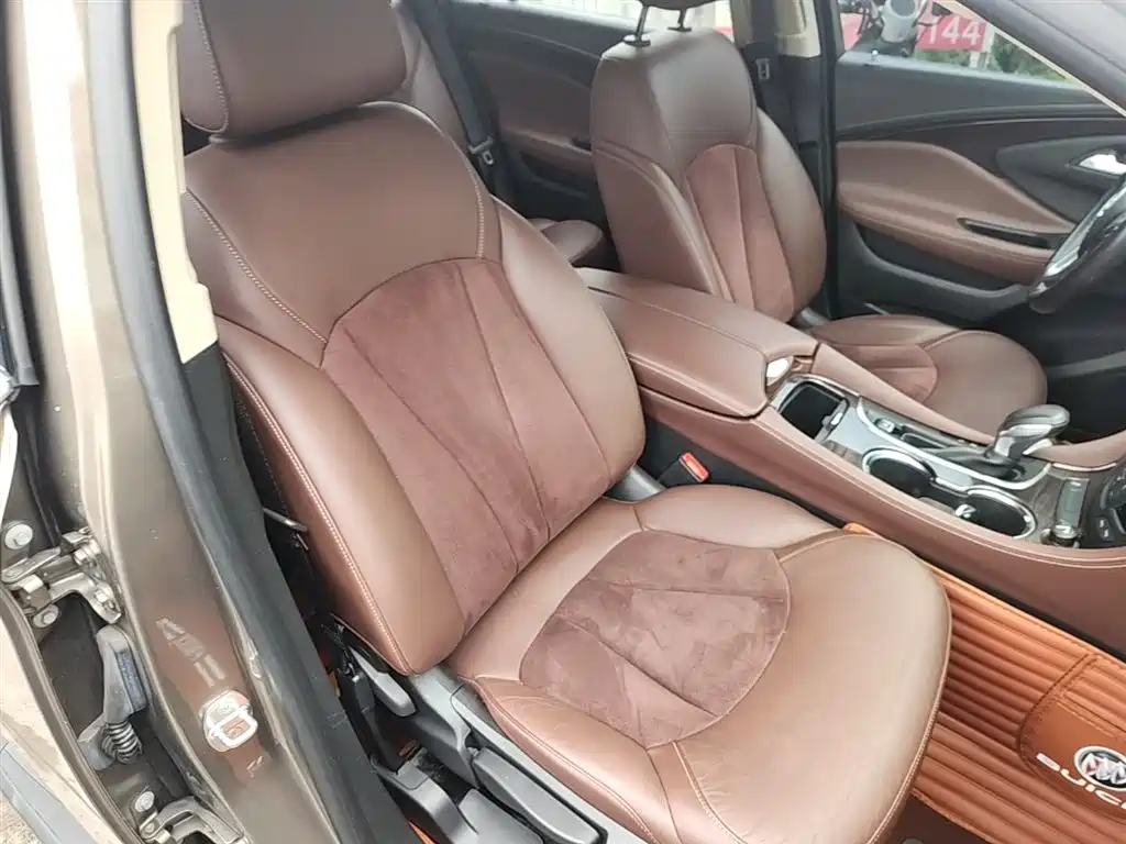 Buick Envision Plus 2017 20T FWD Elite фото 25