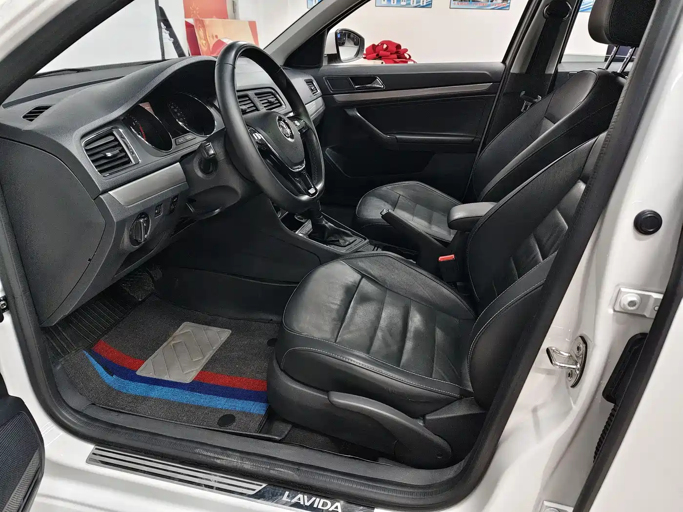 Volkswagen Lavida 2018 Classic 1.5L Automatic Comfort China VI фото 7