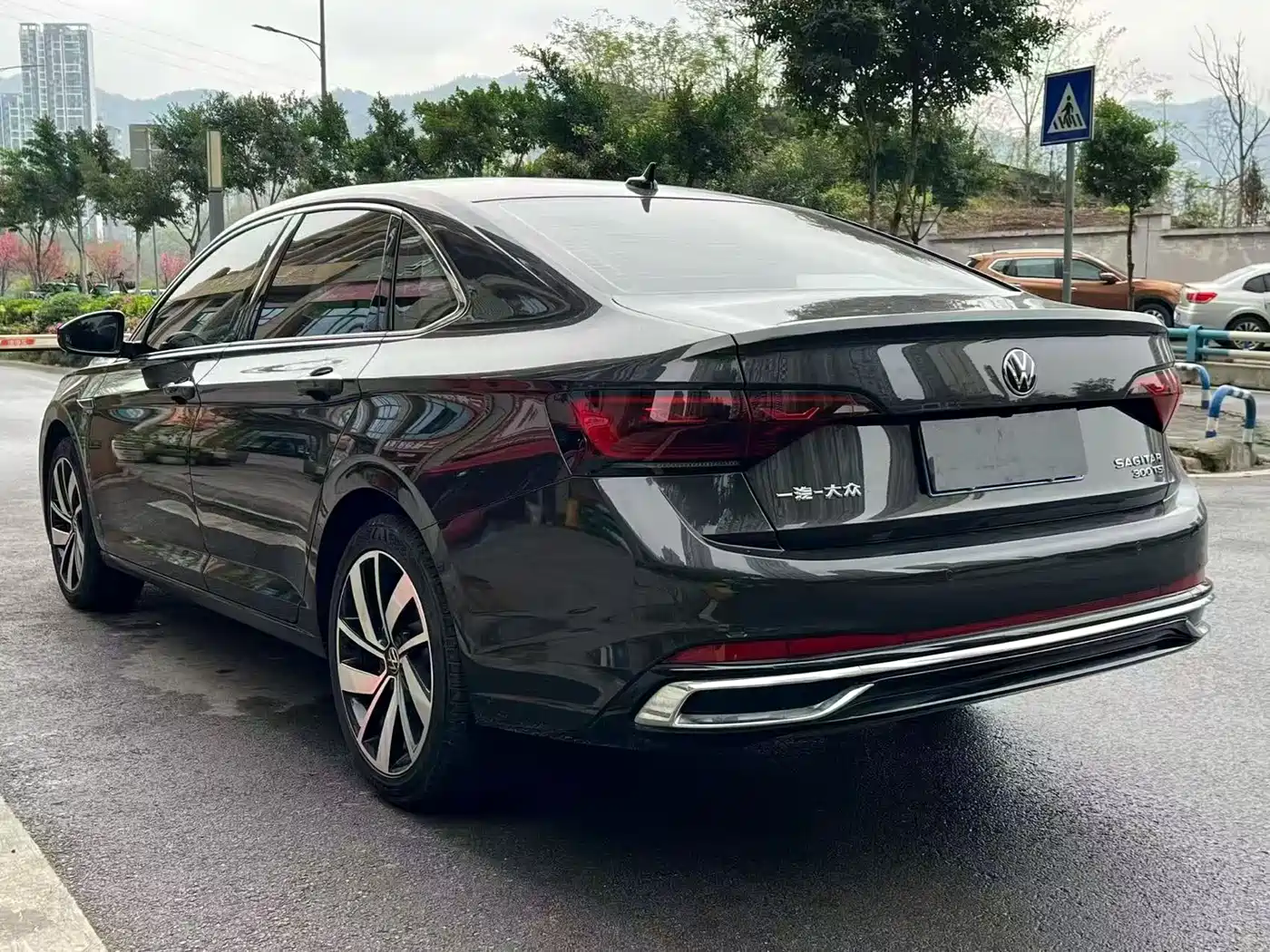 Volkswagen Sagitar 2025 300TSI DSG Surpass Edition фото 9