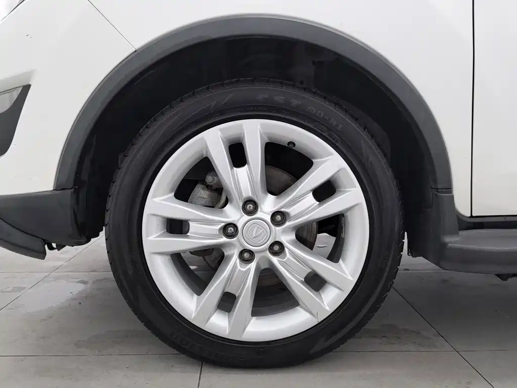 Changan CS35 2014 2014 1.6L Automatic Luxury Type China IV