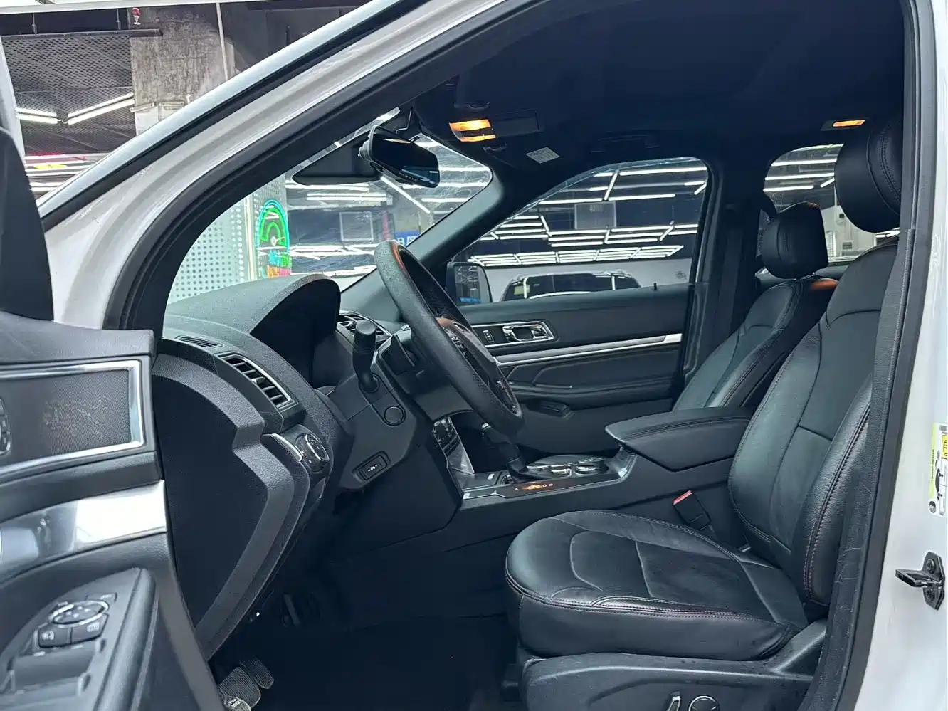 Ford Explorer (Import) 2017 3.5T Sport Edition фото 4