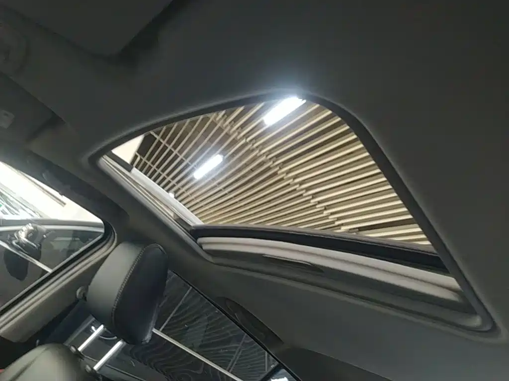 Baojun 310 2018 2017 1.5L Auto Luxury