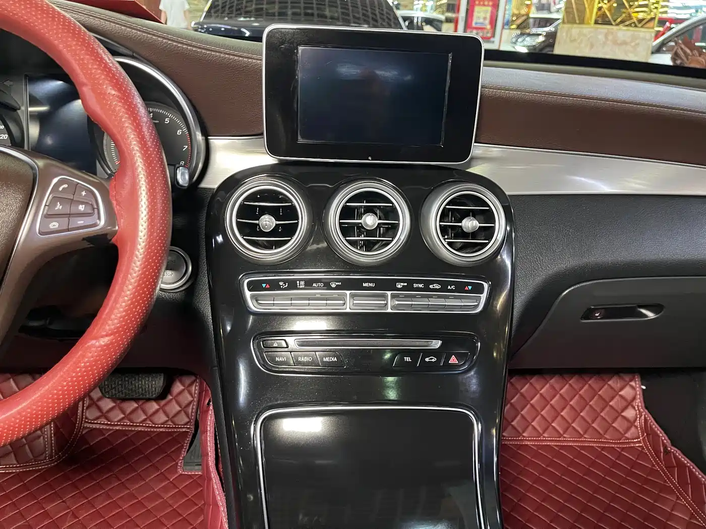 Mercedes-Benz GLC 2018 GLC 200 4MATIC фото 14