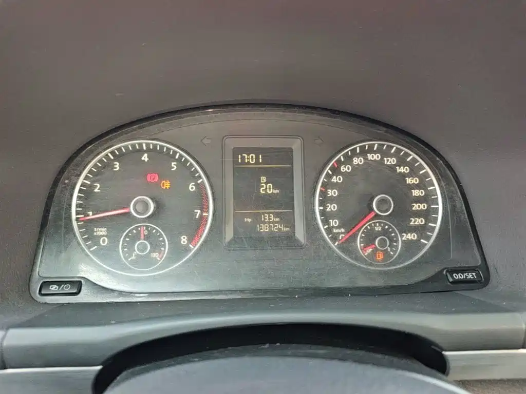 Volkswagen Touran 2016 2015 1.4T Manual Trend Edition 5-seater