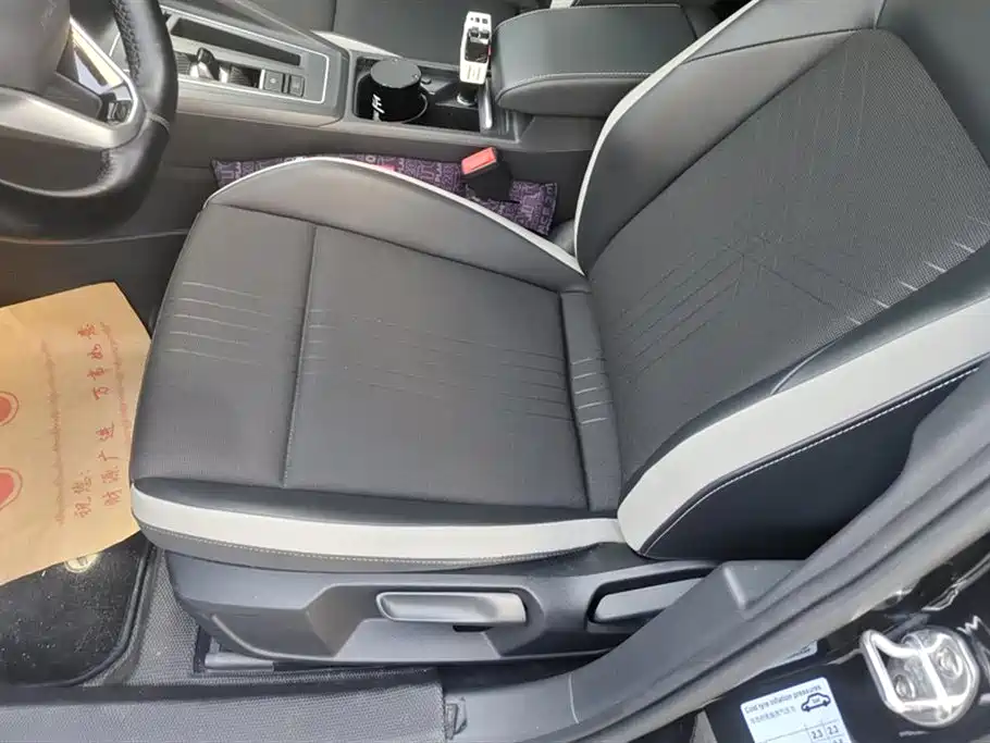 Volkswagen Golf 2023 280TSI DSG Pro фото 9