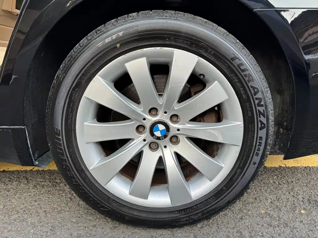 Фото 15 - BMW 7 Series