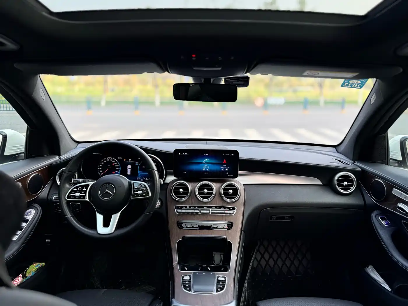 Mercedes-Benz GLC 2020 Facelift GLC 260 L 4MATIC Luxury фото 9