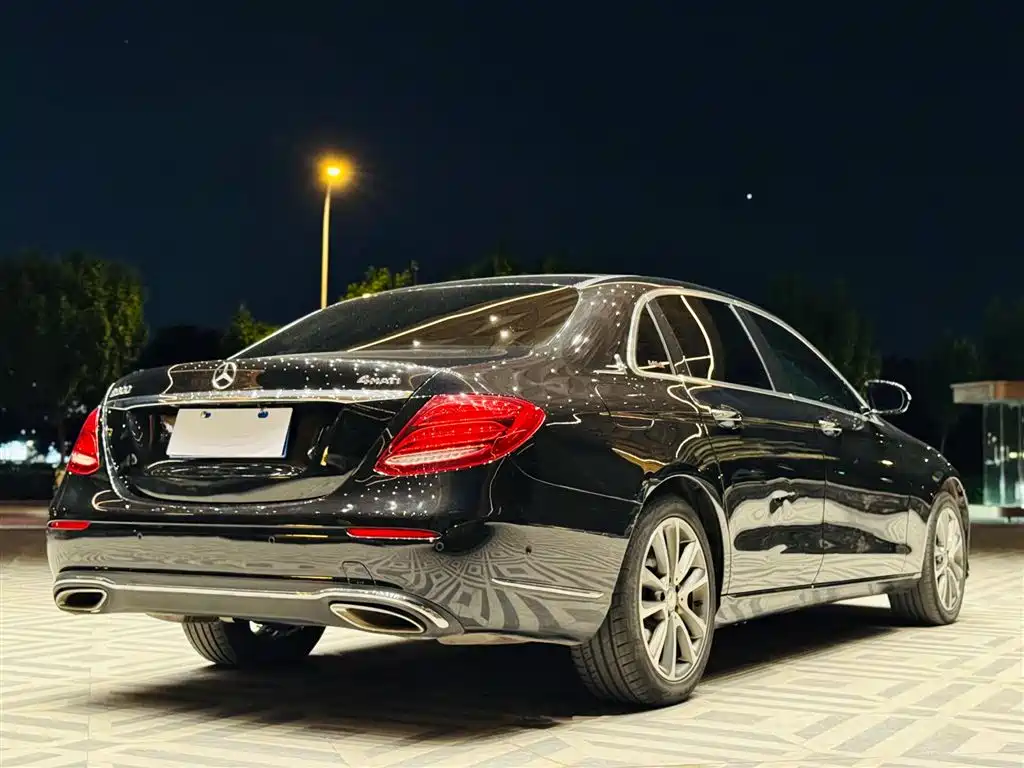 Mercedes-Benz E-Class 2017 E 200 L Sport 4MATIC фото 5