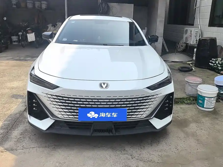 Changan UNI-V iDD 2023 2023 Smart Electric iDD 1.5T 113km Smart Fun Type (Rapid Edition)