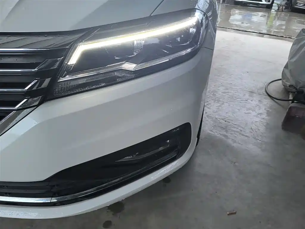 Volkswagen Lavida 2022 1.5L Auto Comfort Edition фото 24