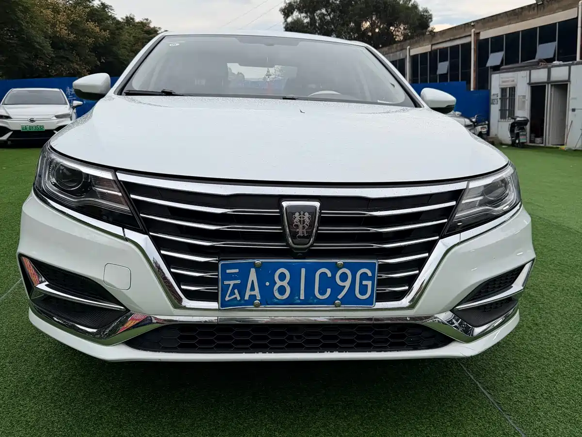 2022 Roewe i6