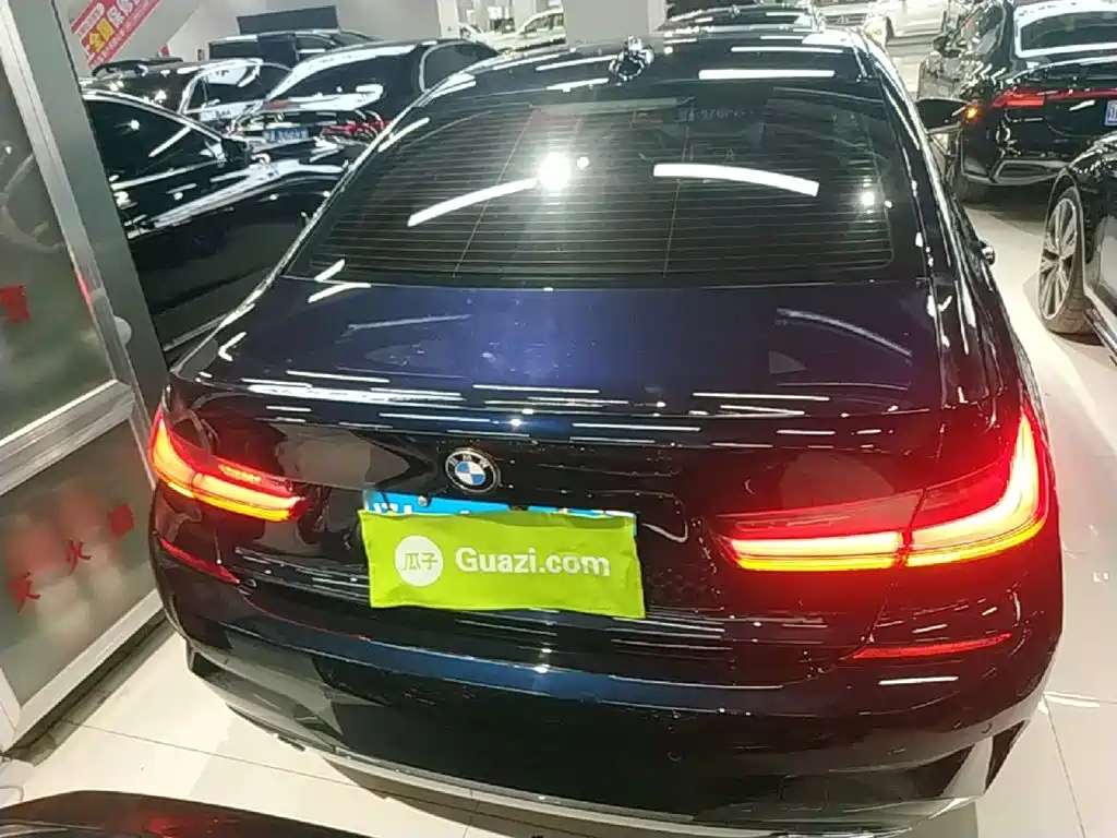 BMW 3-SERIES