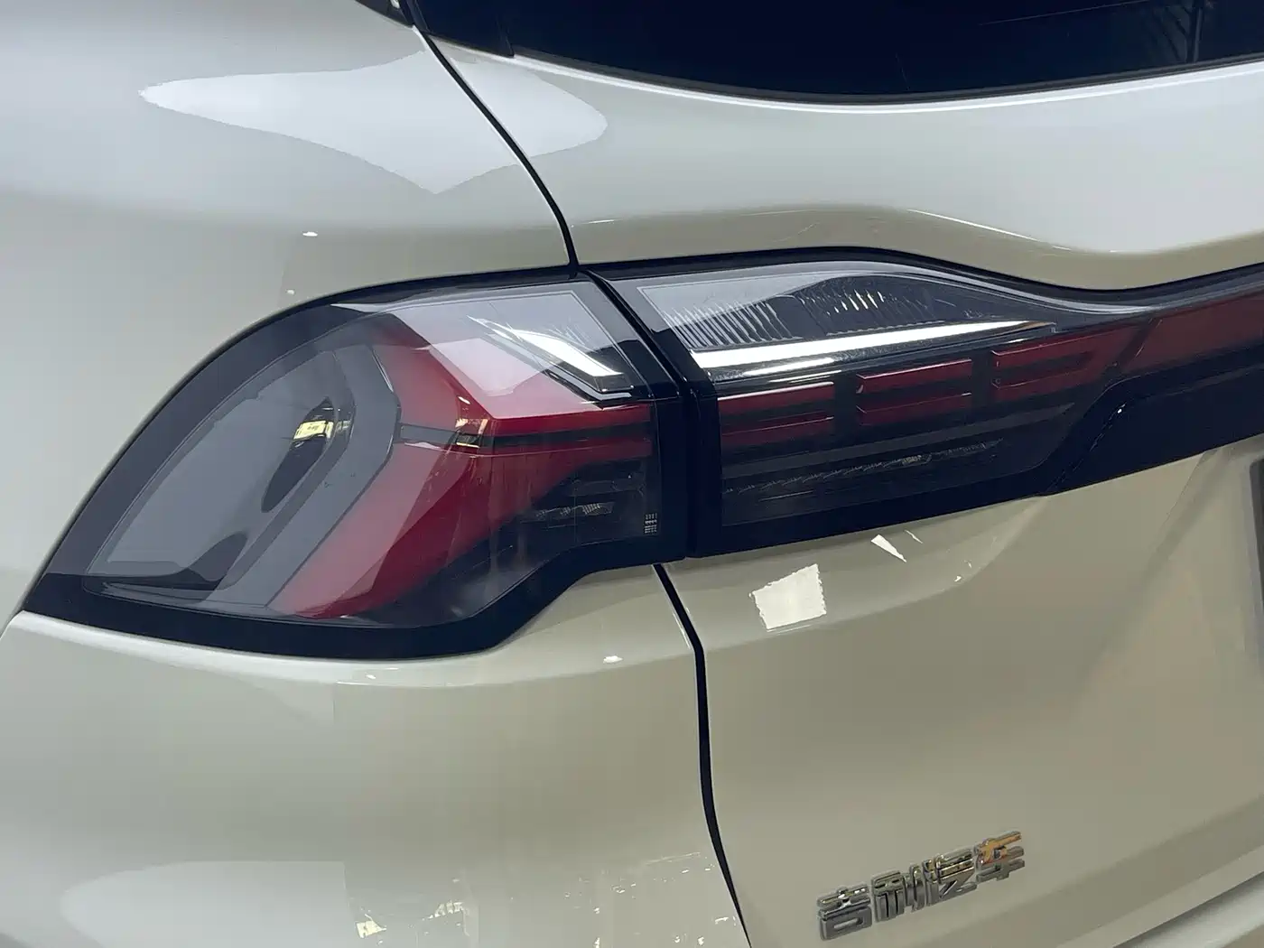 Geely Haoyue L 2024 2025 2.0T DCT Exclusive