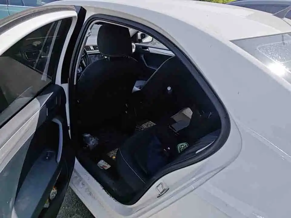 Škoda Rapid 2022 1.5L Automatic Comfort Edition фото 4