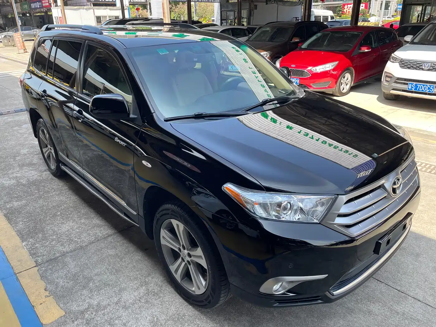 Toyota Highlander 2012 2.7L 2WD 5-seater Sport Edition фото 3