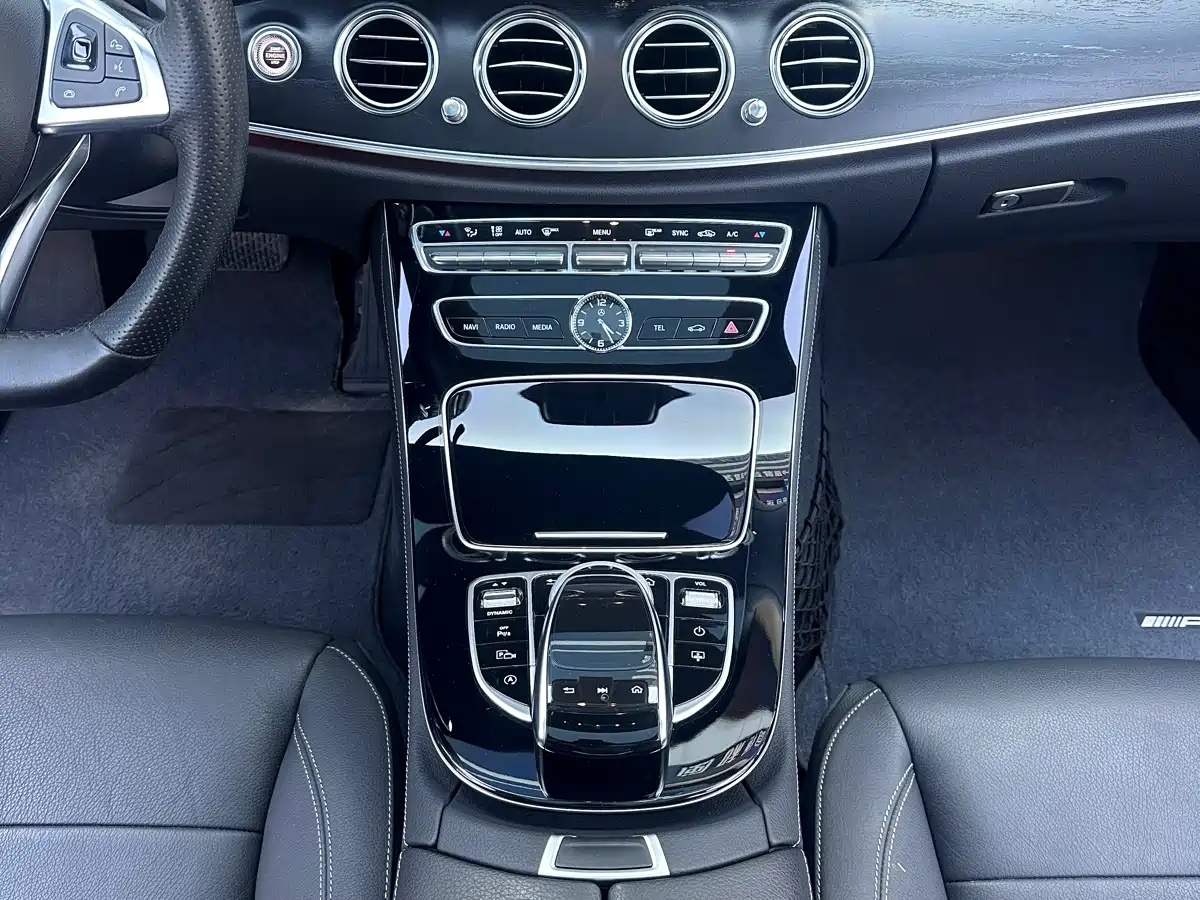 Mercedes-Benz E-Class 2017 E 320 L Sport 4MATIC фото 11