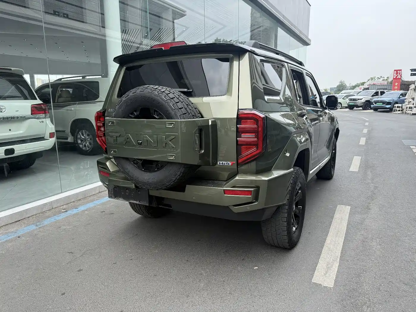 Tank 400 New Energy 2024 Hi4-T Off-Road Edition фото 13