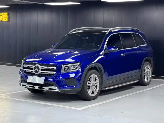MERCEDES-BENZ GLB