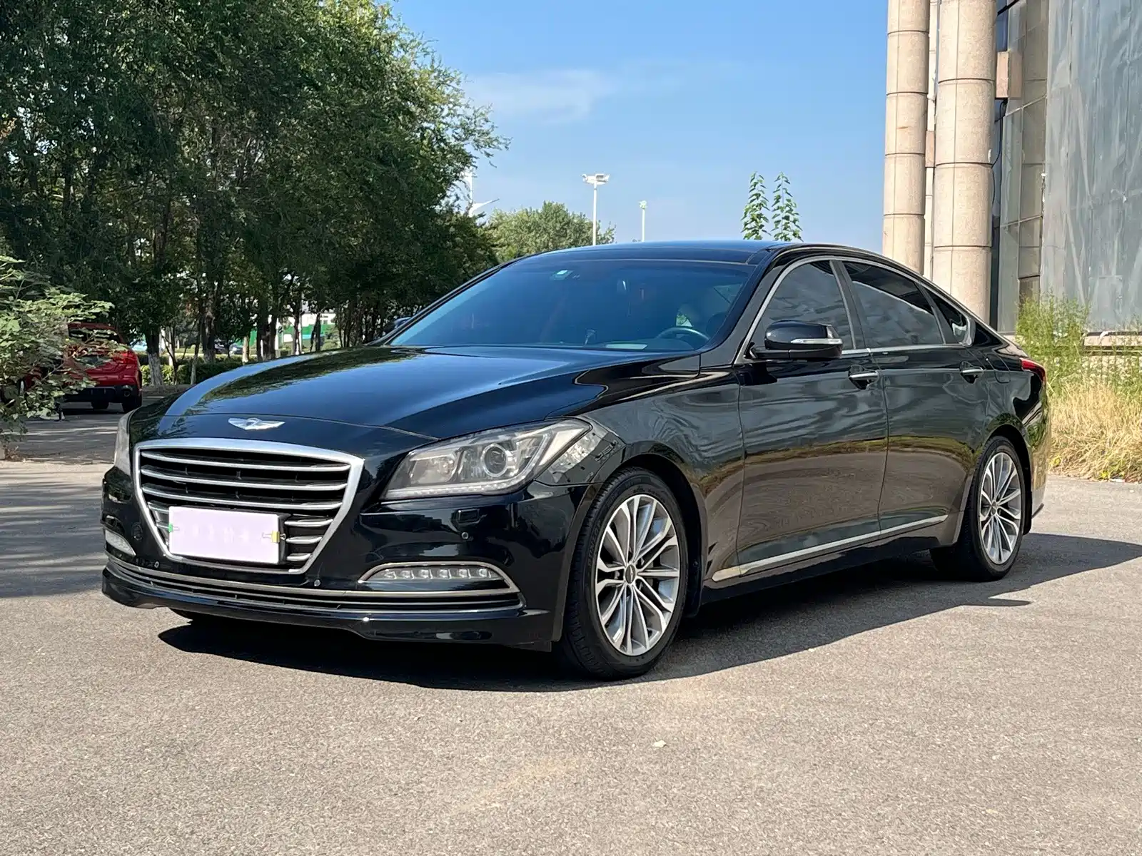 Photo 1 - Hyundai Genesis