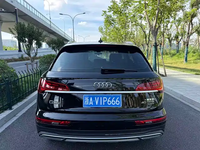 Audi Q5L 2024 Model 40 TFSI Luxury Elegance — фото 5
