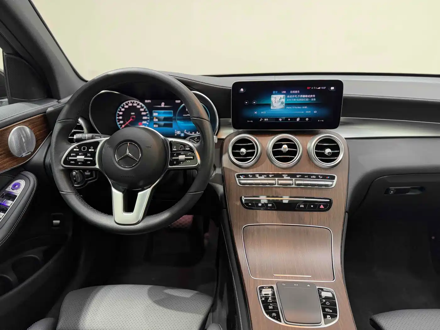 Mercedes-Benz GLC 2020 GLC 300 L 4MATIC Luxury фото 16