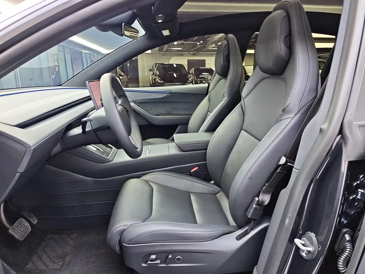 Tesla Model Y L 2025 2025 Facelift Long Range AWD
