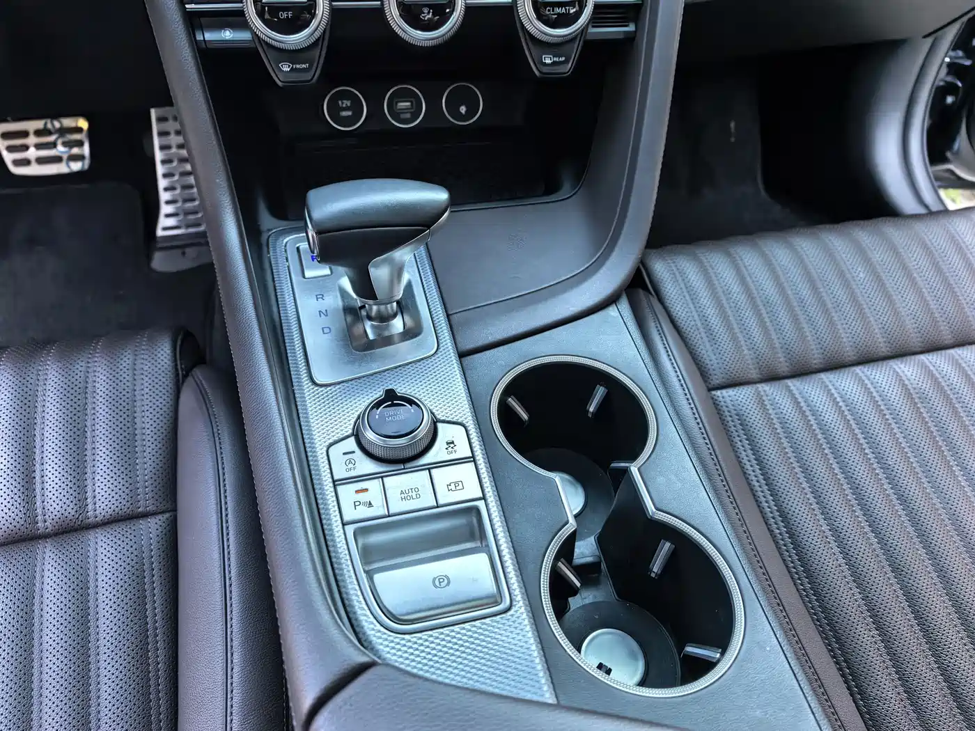 Genesis G70 2022 2021 2.0T RWD Luxury Edition