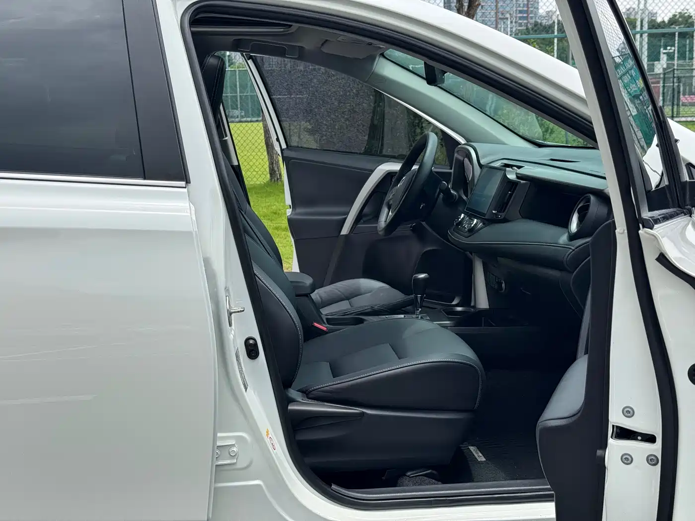Toyota RAV4 Rongfang 2016 2.5L Automatic 4WD Elite фото 7