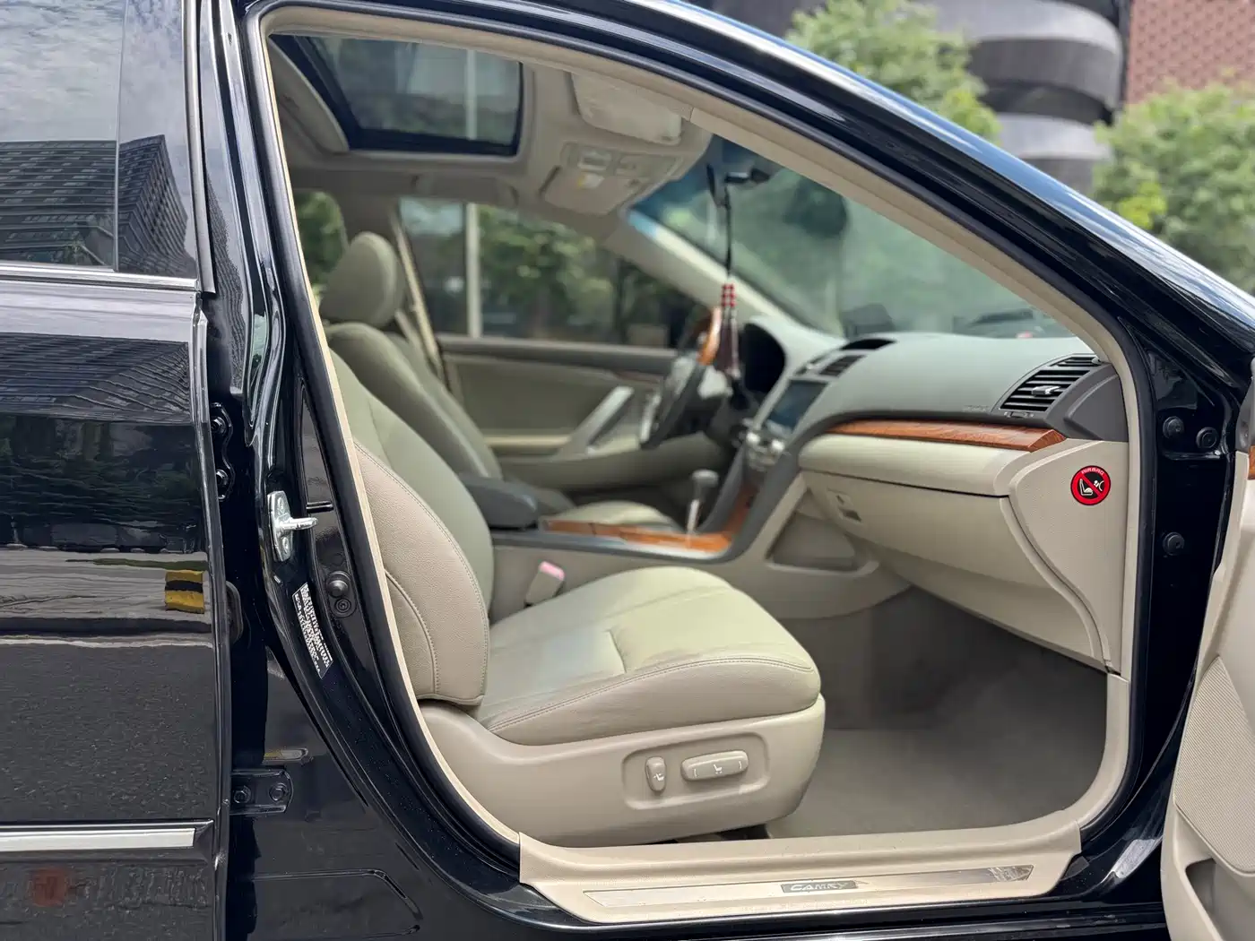 Toyota Camry 2011 240G Classic Anniversary Edition фото 10
