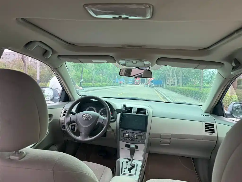 Toyota Corolla 2008 1.8L Automatic GL-i Sunroof Special Edition фото 8
