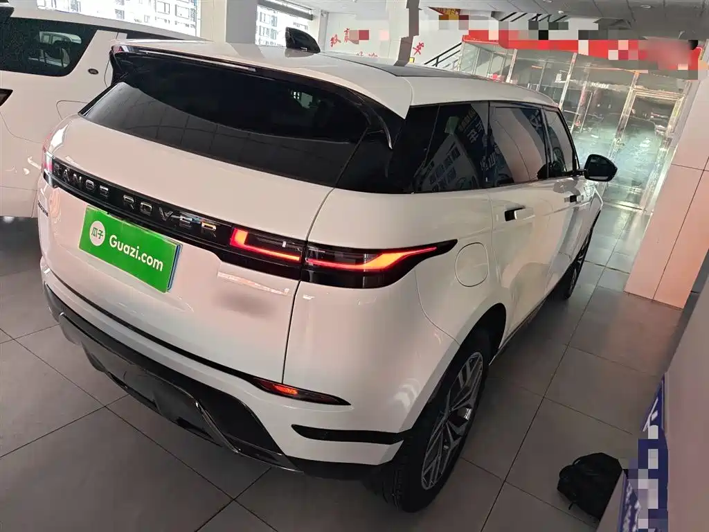 Land Rover Range Rover Evoque 2024 Range Rover Evoque L 249PS Light Master Edition фото 5