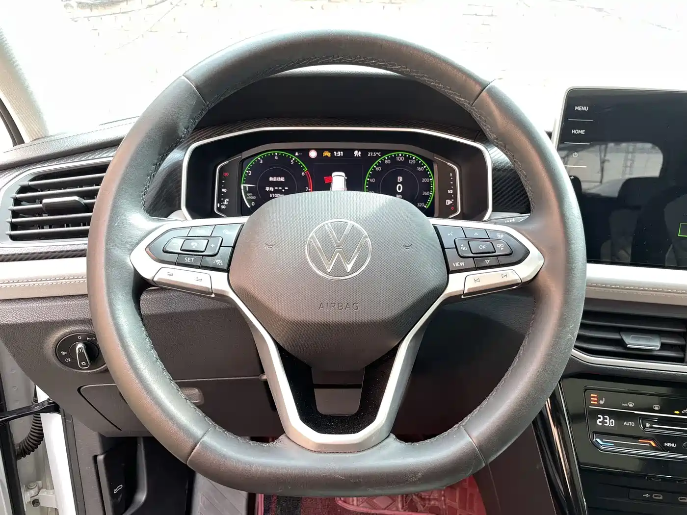 Volkswagen Tayron 2023 280TSI 2WD Luxury Plus Advanced Edition фото 17
