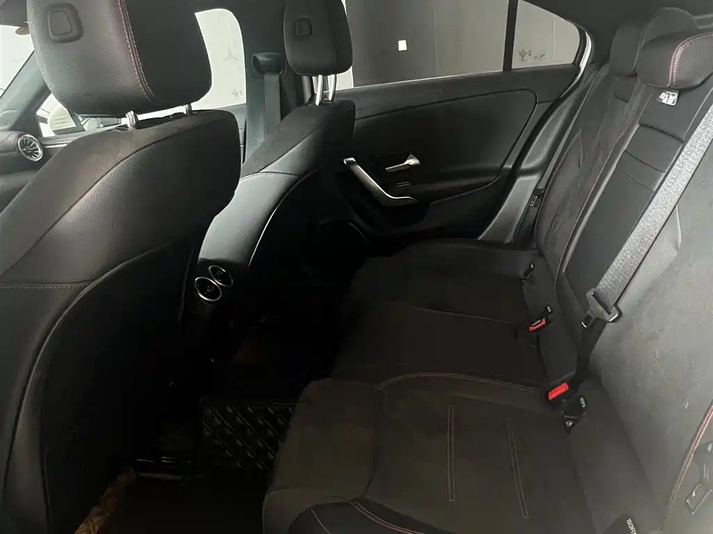 Mercedes-Benz A-Class, миниатюра 10