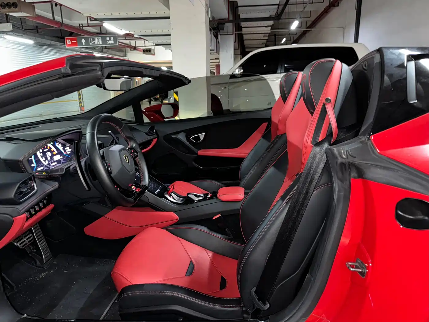 LAMBORGHINI HURACÁN