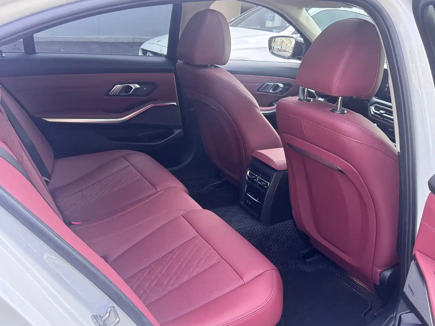 BMW 3 Series 2023 325Li M Sport Package фото 13