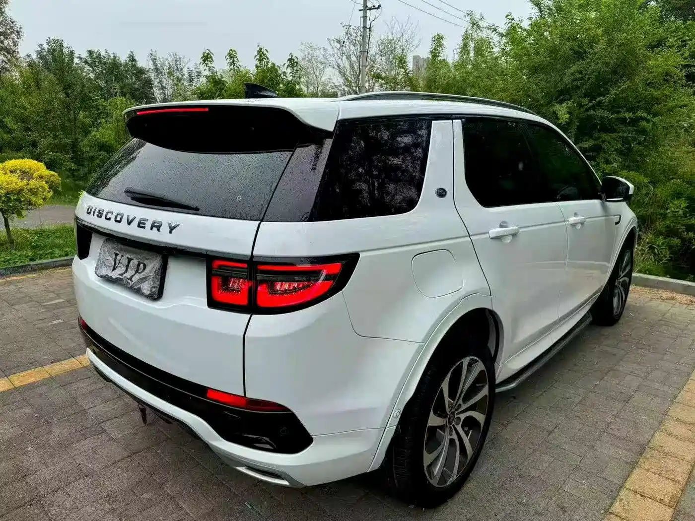 Land Rover Discovery Sport 2023 249PS R-Dynamic S Performance Version фото 8