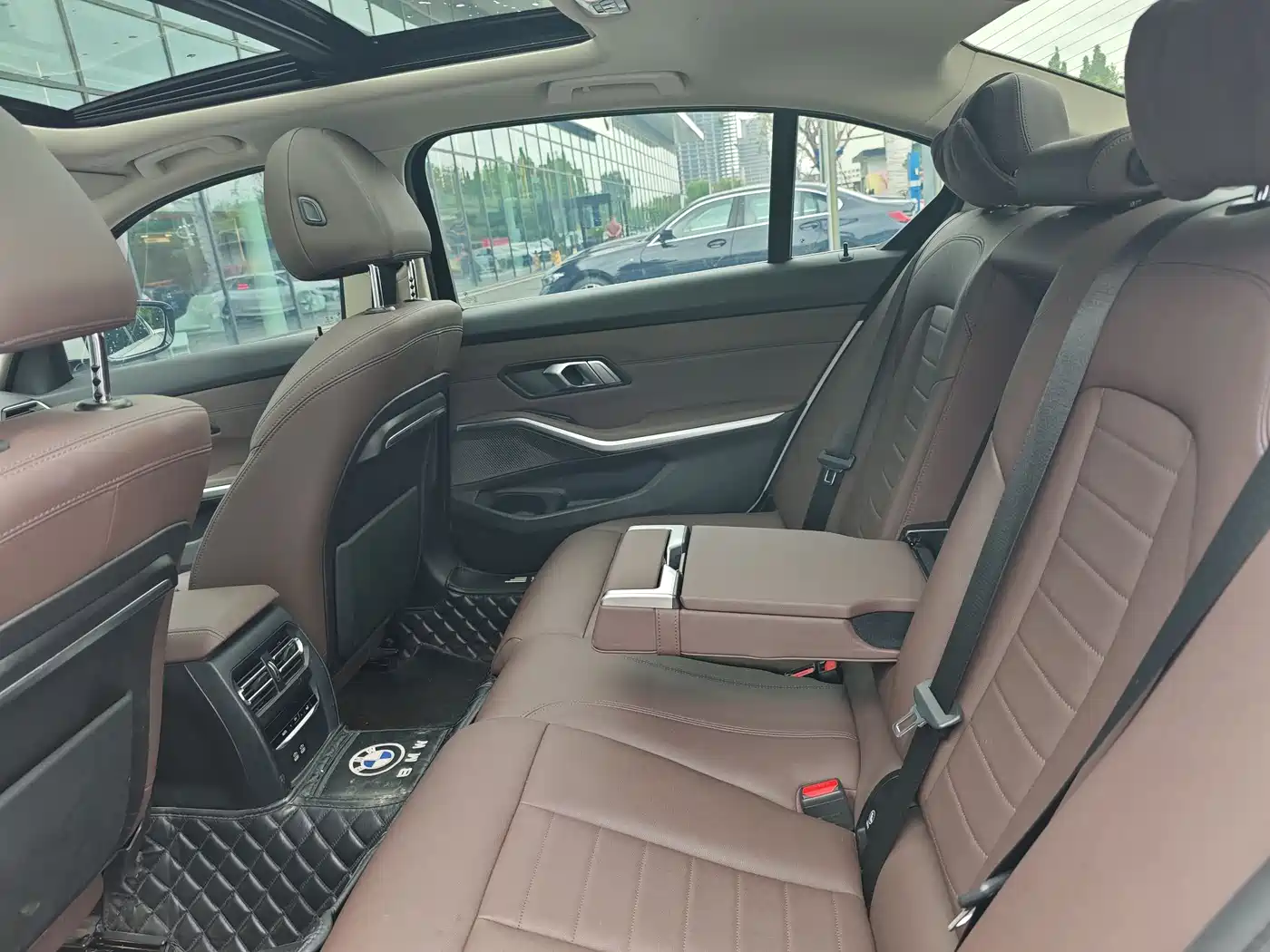 BMW 3 Series 2021 320Li M Sport Package фото 6