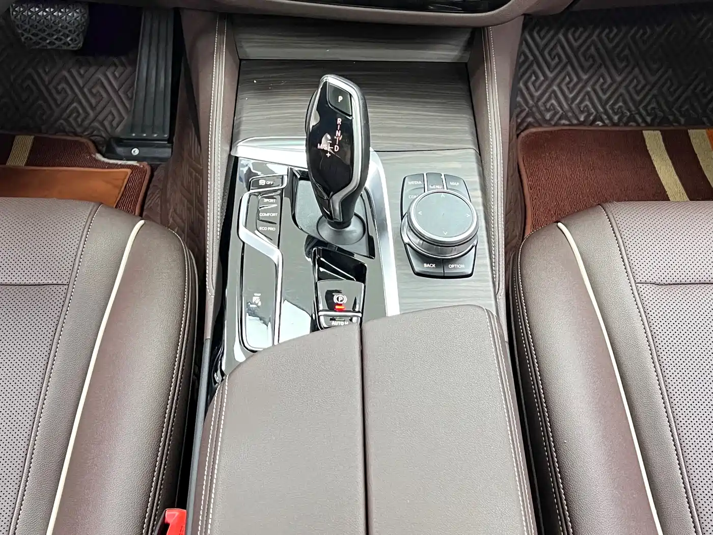 BMW 5 Series 2022 Facelift 530Li Leading M Sport Package фото 20